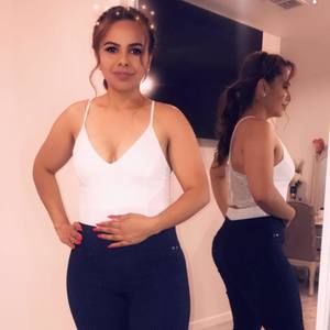 Meet your Posher, Nohemi